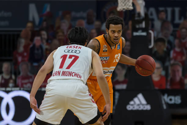 用了高压逼 用了高压逼